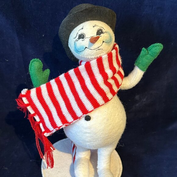 Annalee Mobilitee Snowman Skier Figurine 2003 Candy Cane Skis - Picture 2 of 9